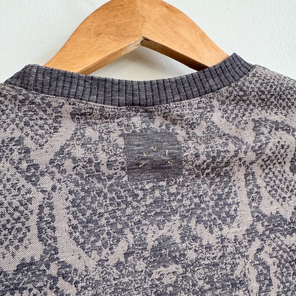 VARLEY • Maple Ski Crew in Apricot Python - Picture 8 of 14